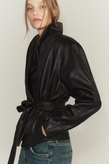 BLOUSON EN MATIÈRE SYNTHÉTIQUE AVEC CEINTURE ZW COLLECTION - Marron foncé de Zara - Image 3
