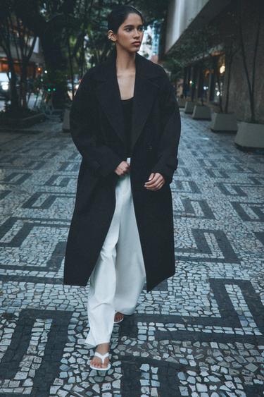 ABRIGO OVERSIZE CON LANA - Negro de Zara