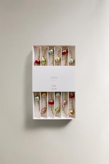 RETRO CHRISTMAS BAUBLE GARLAND - Light blue by Zara - Image 3