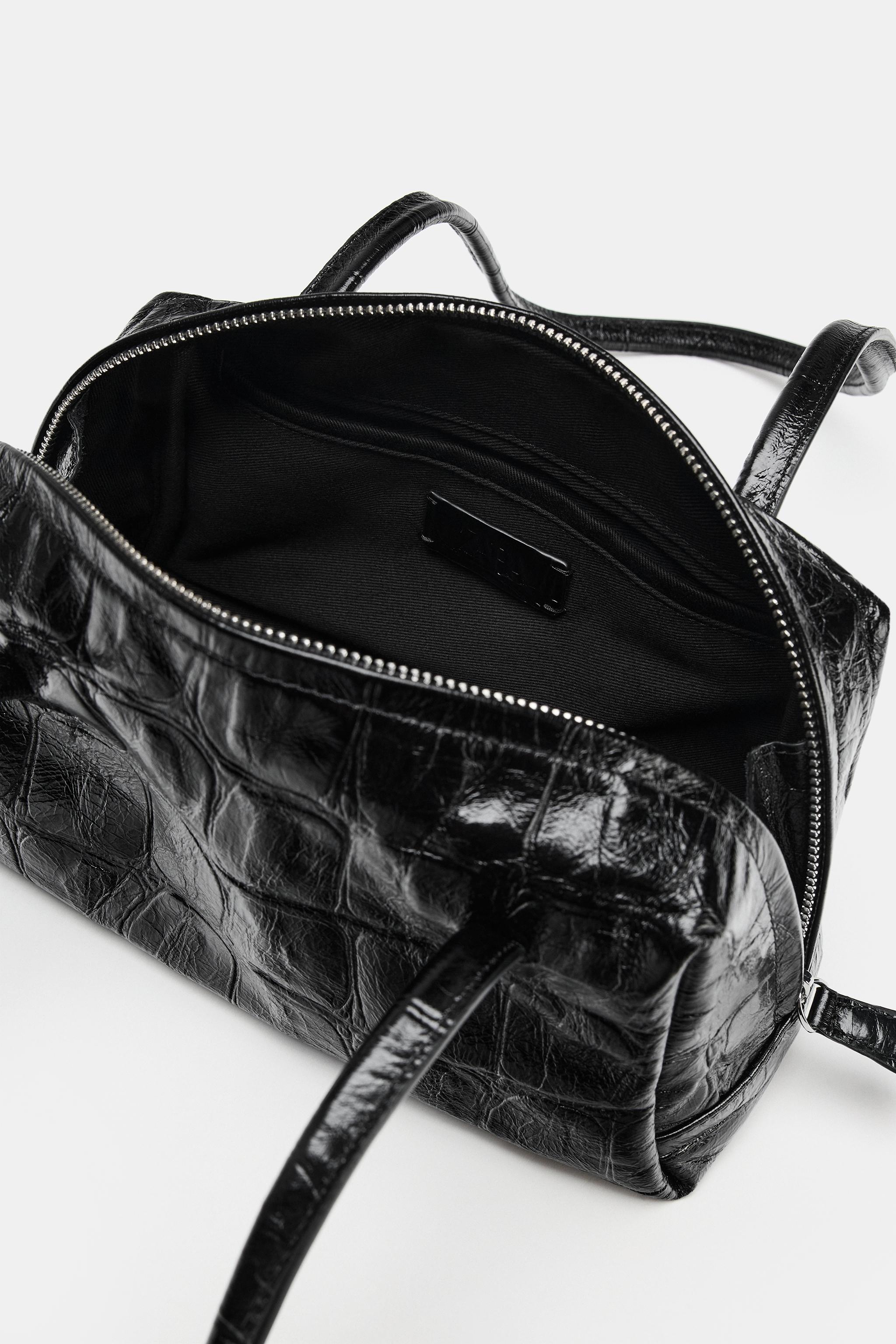 TEXTURED LEATHER SHOULDER BAG