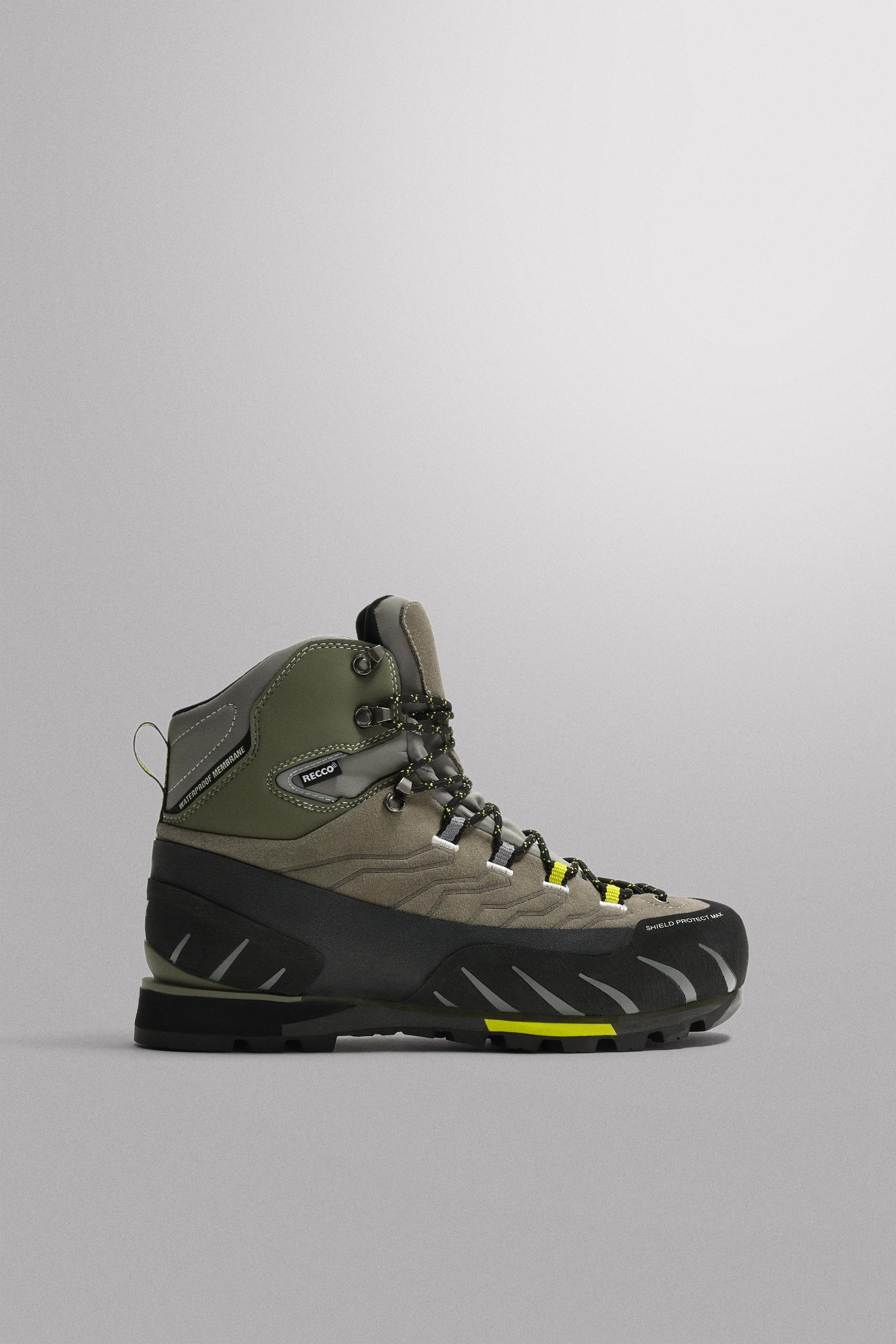 RECCO® WATERPROOF HIKING BOOTS - Green | ZARA United States