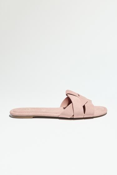 SANDALES PLATES EN CUIR CROISÉES - Rose de Zara