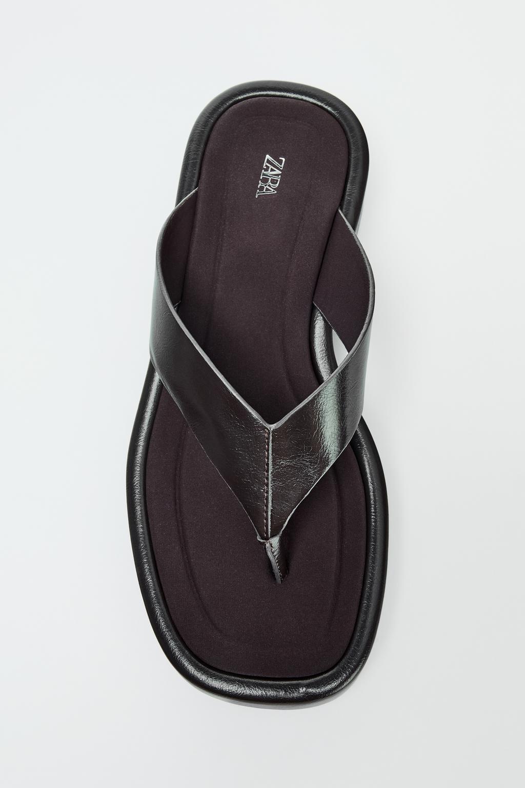 FLAT SANDALS WITH STRAP