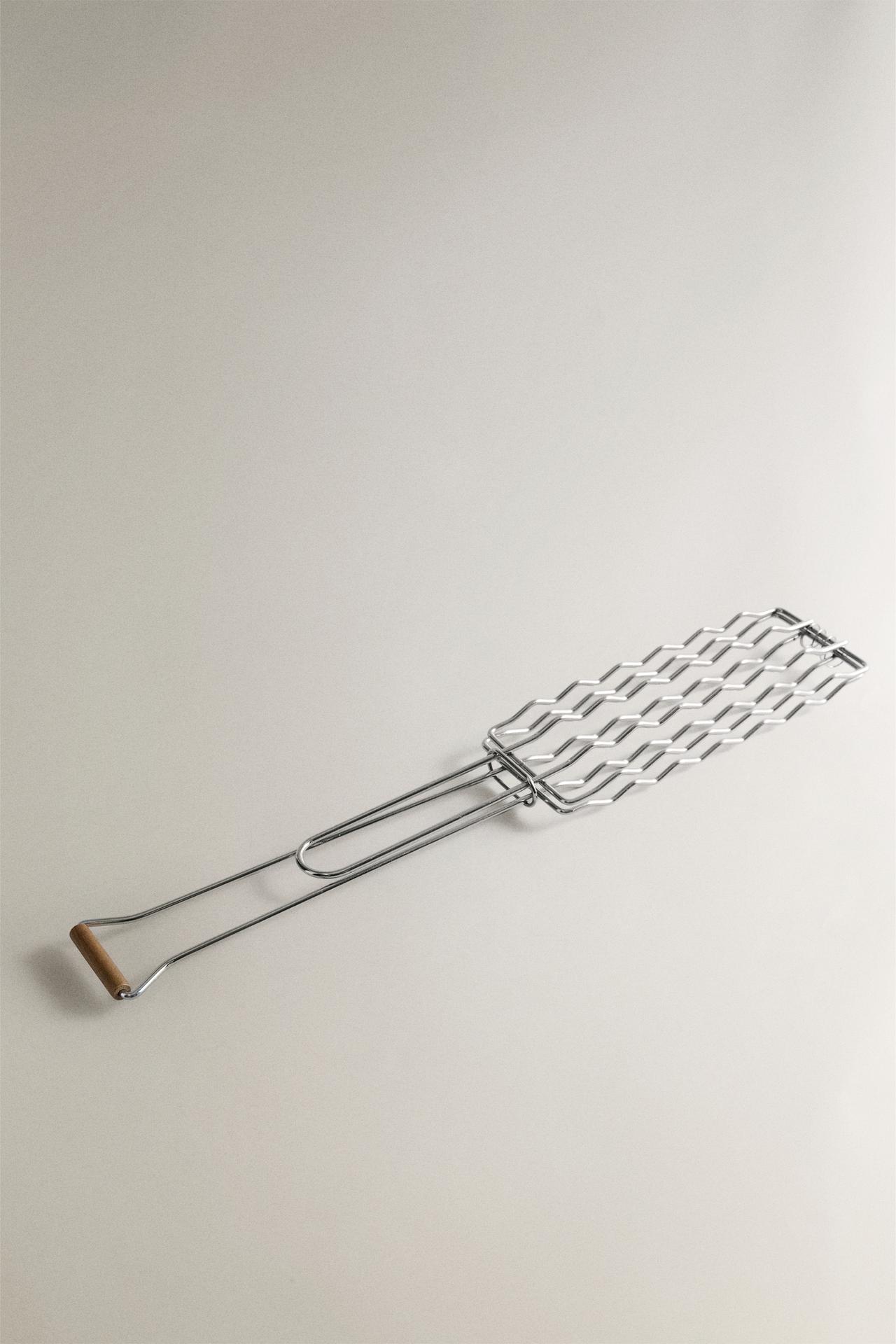 STEEL SAUSAGE BBQ GRILL — Steel