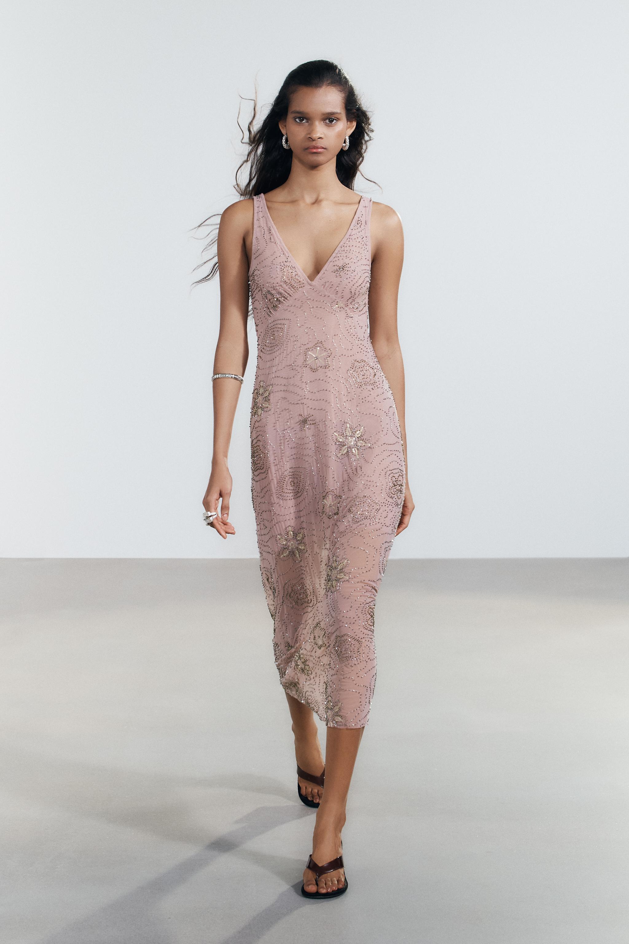 ROBE MI-LONGUE À DÉTAILS FANTAISIE