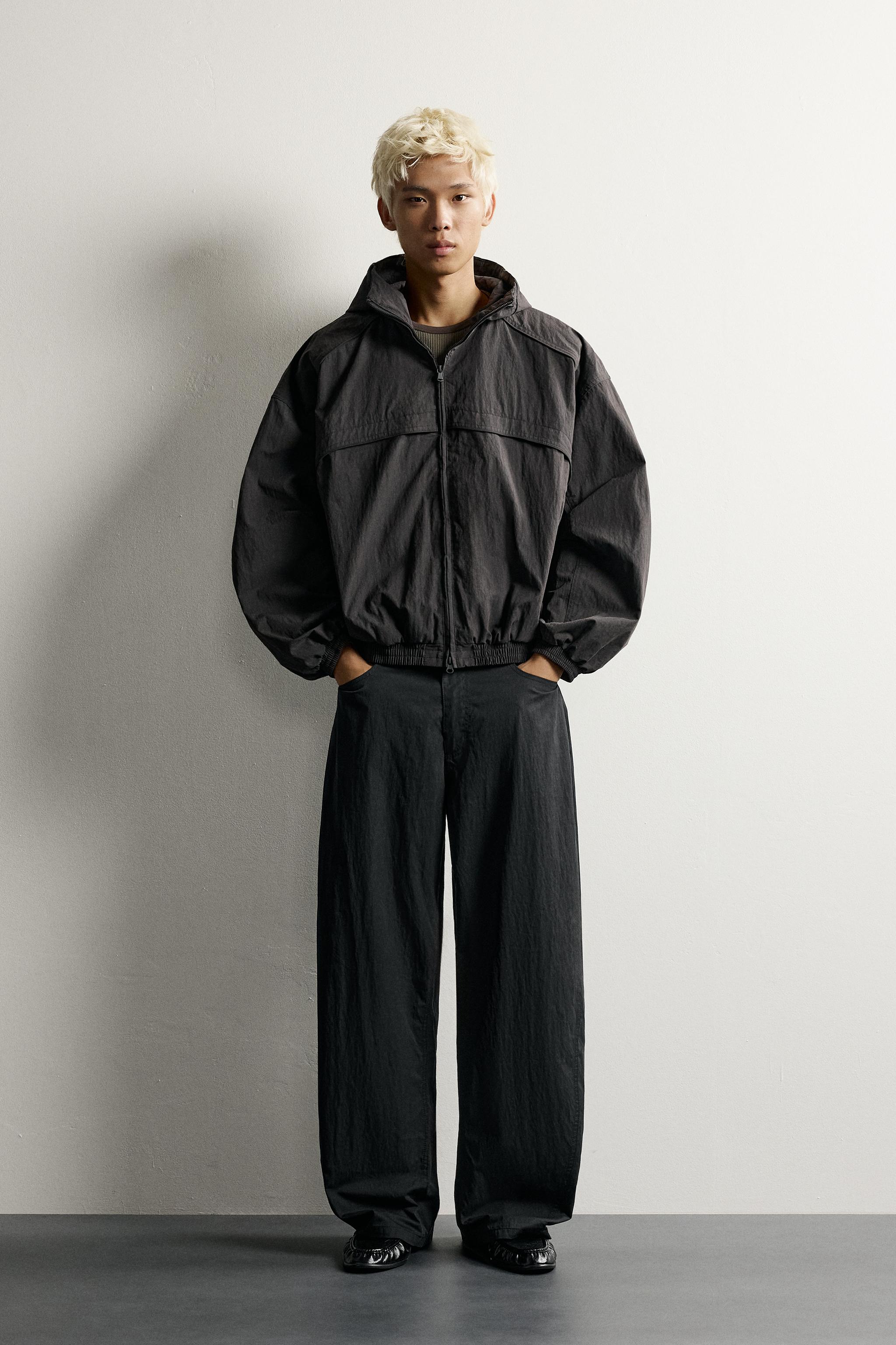 テクニカル素材リラックスフィットジャケット - ブラック | ZARA Japan