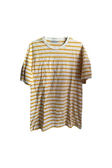 CAMISETA BLANCA CON RAYAS AMARILLAS