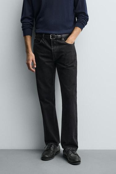 REGULAR STRAIGHT FIT JEANS - Black by Zara
