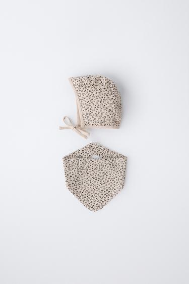 BONNET AND BIB ANIMAL PRINT PACK - Ecru by Zara