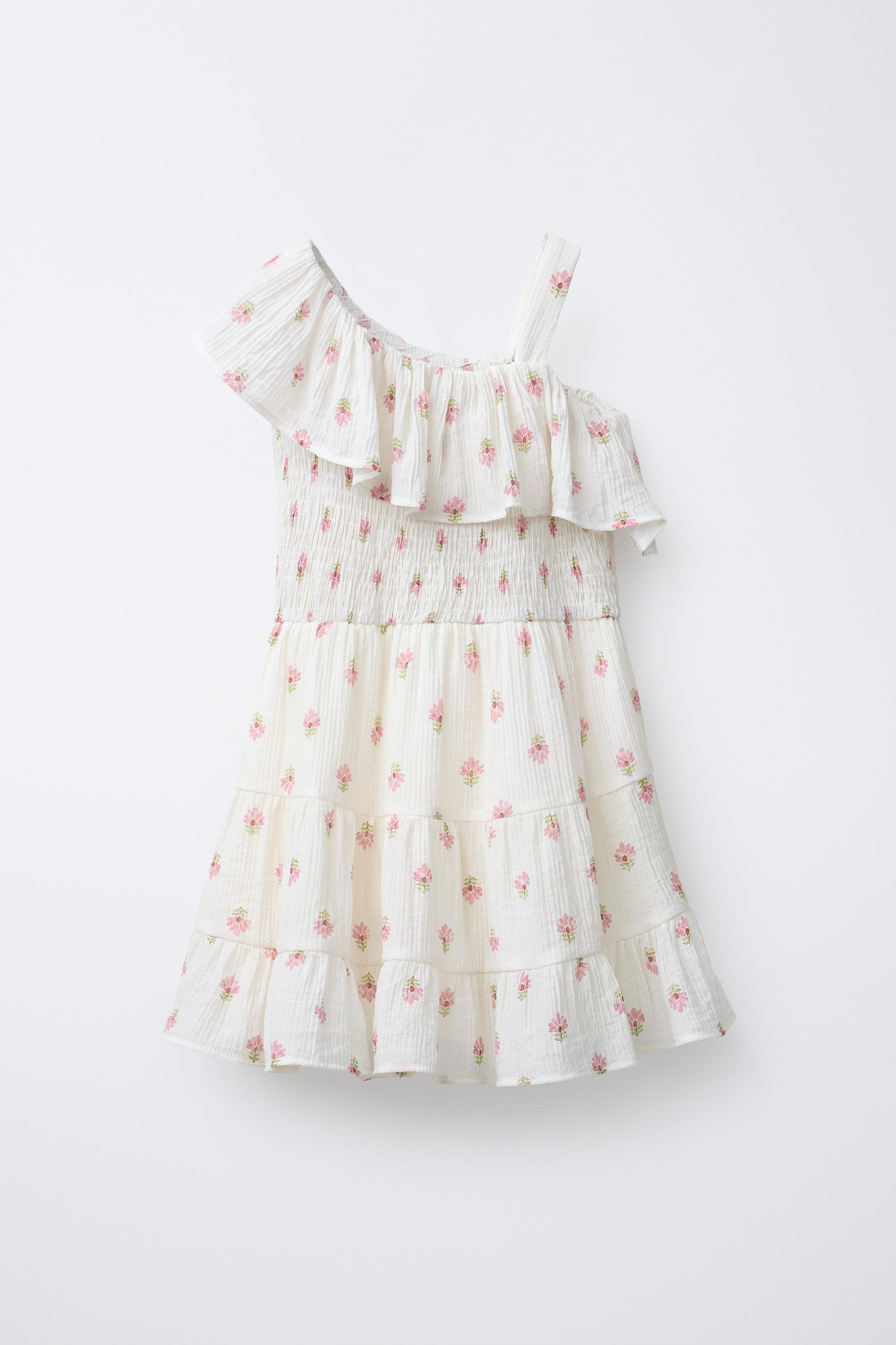 ROBE TEXTURÉE À VOLANTS ET FLEURS