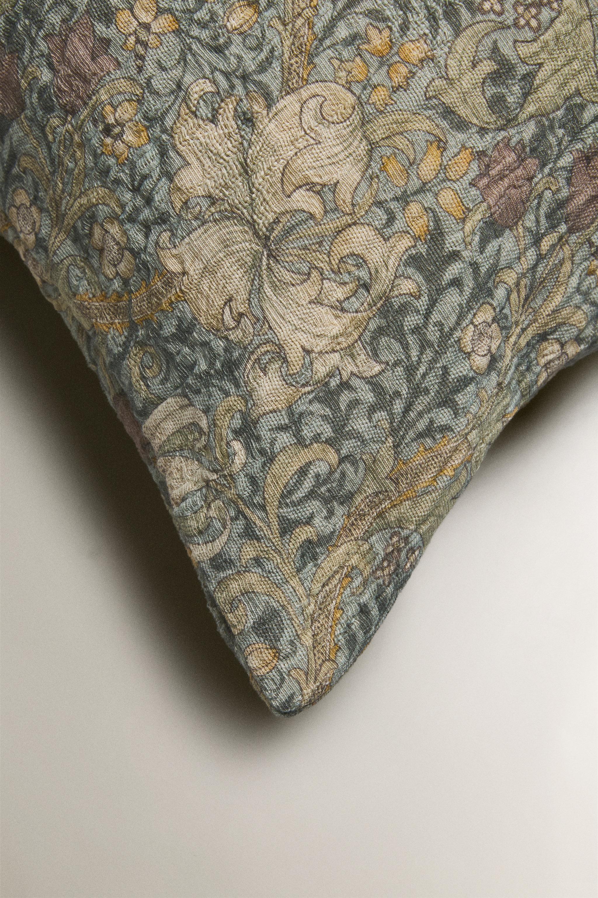 MORRIS & CO. LEAF THROW PILLOW COVER