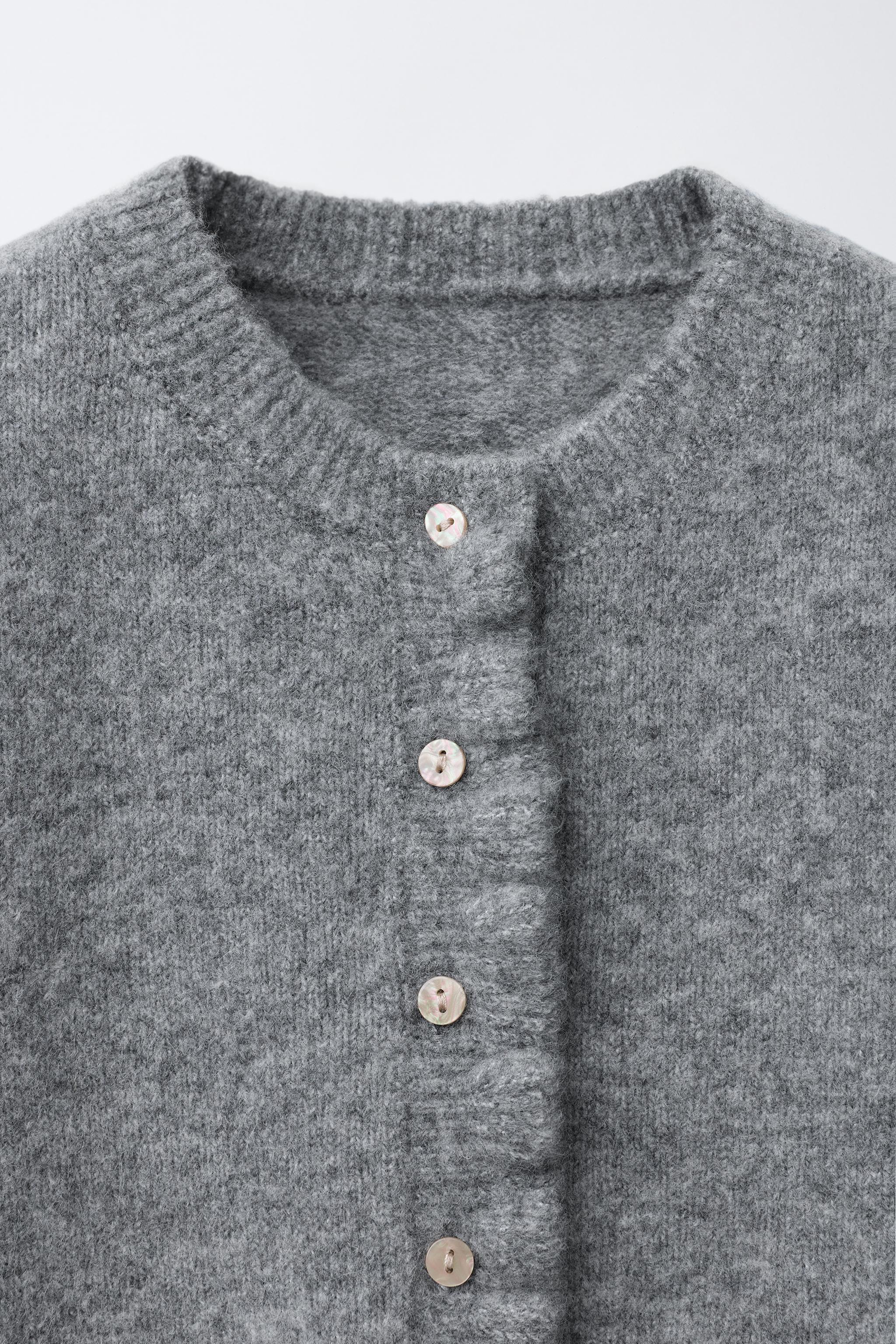 L size WHIZLIMITED CARDIGAN ¥25,300 NWT ZARA SIDE ZIP KNIT CARDIGAN L-XL $129 6873 | eBay