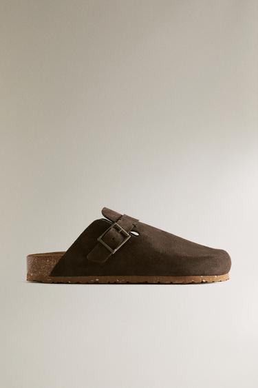 LEATHER CLOGS WITH BUCKLE AND TOPSTITCHING DETAIL - Brown by Zara