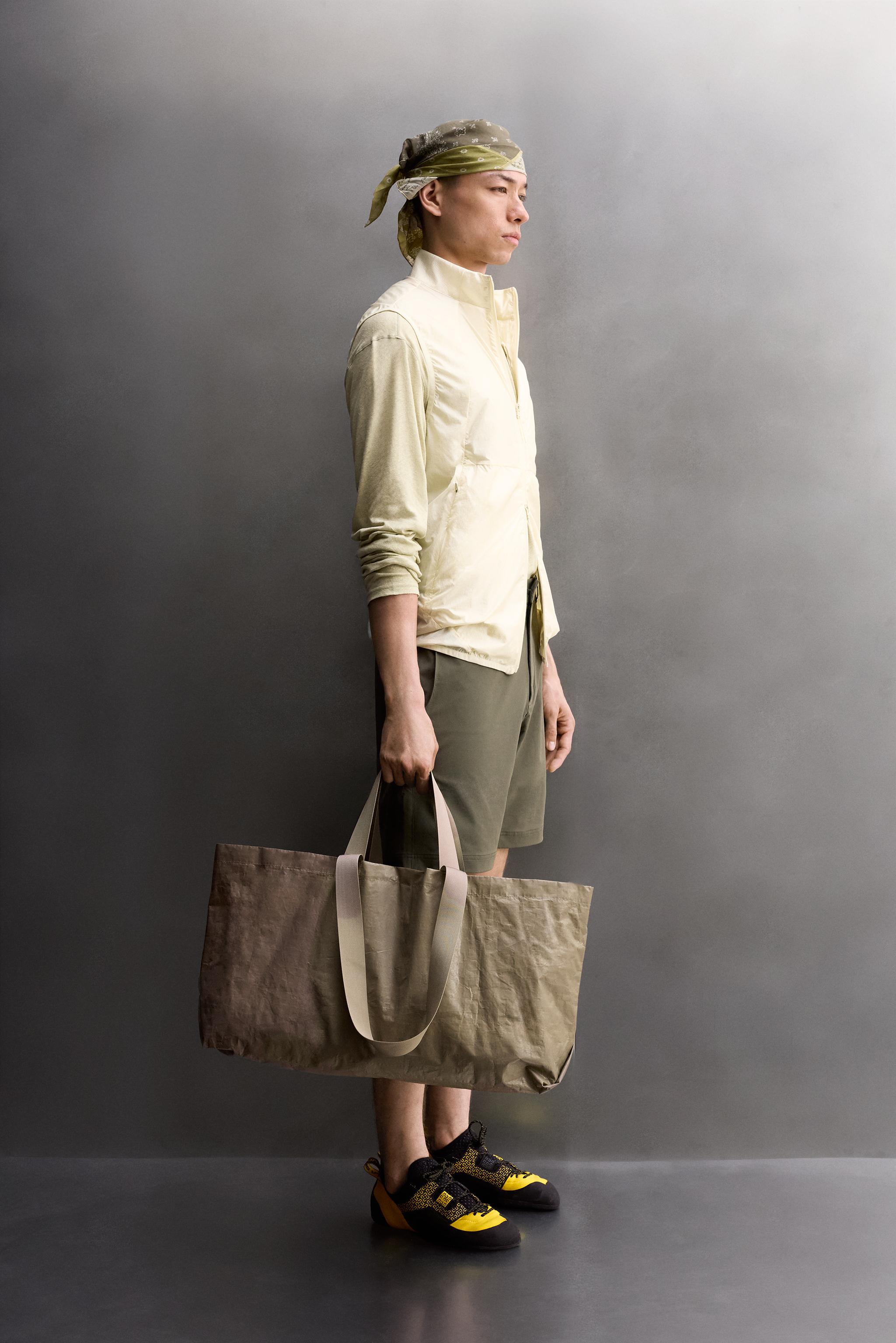 LIGHTWEIGHT TECHNICAL VEST