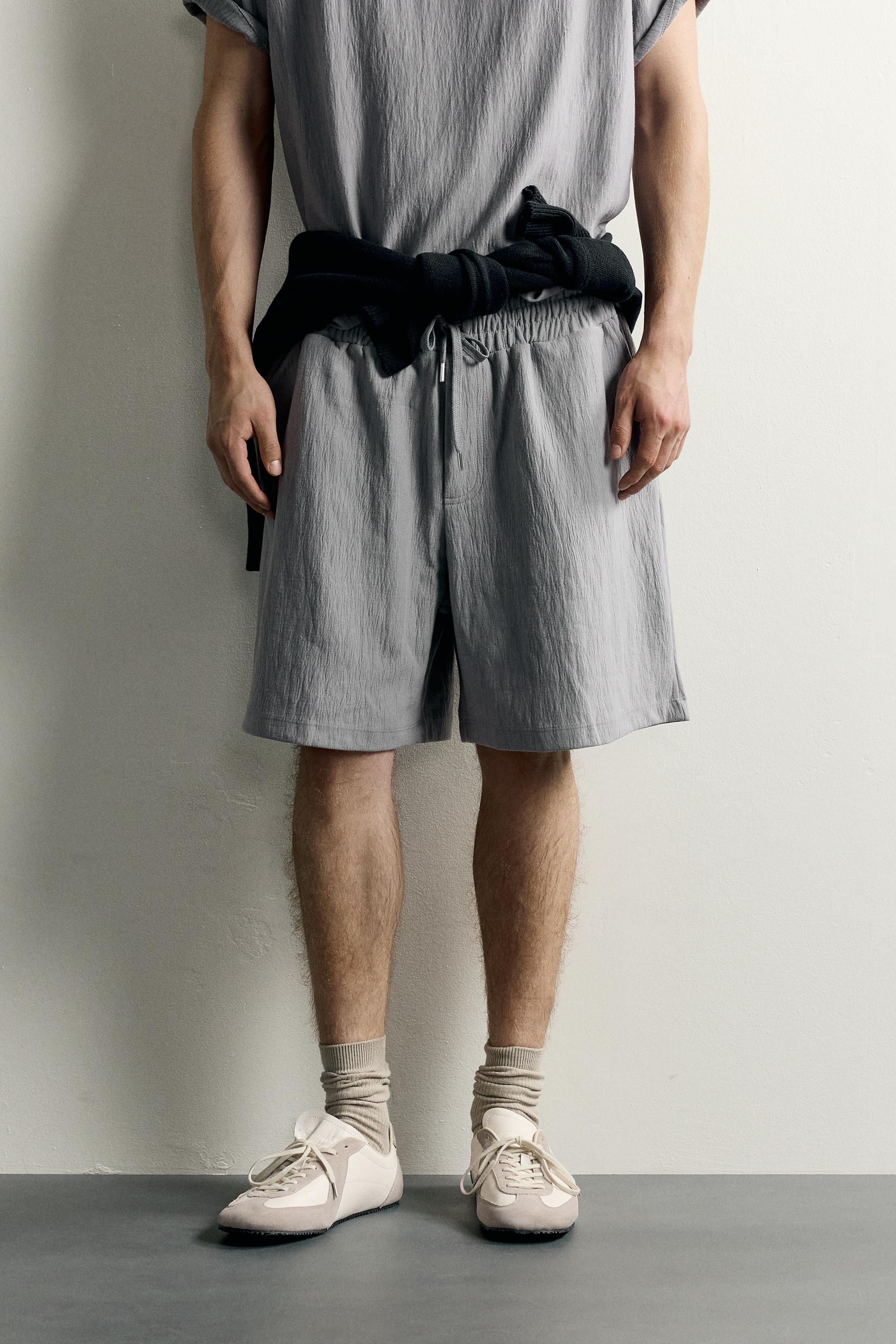 TEXTURED JOGGER SHORTS — Gray