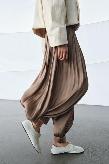 ZW COLLECTION PLEATED VOLUME TROUSERS - Brown by Zara - Image 4
