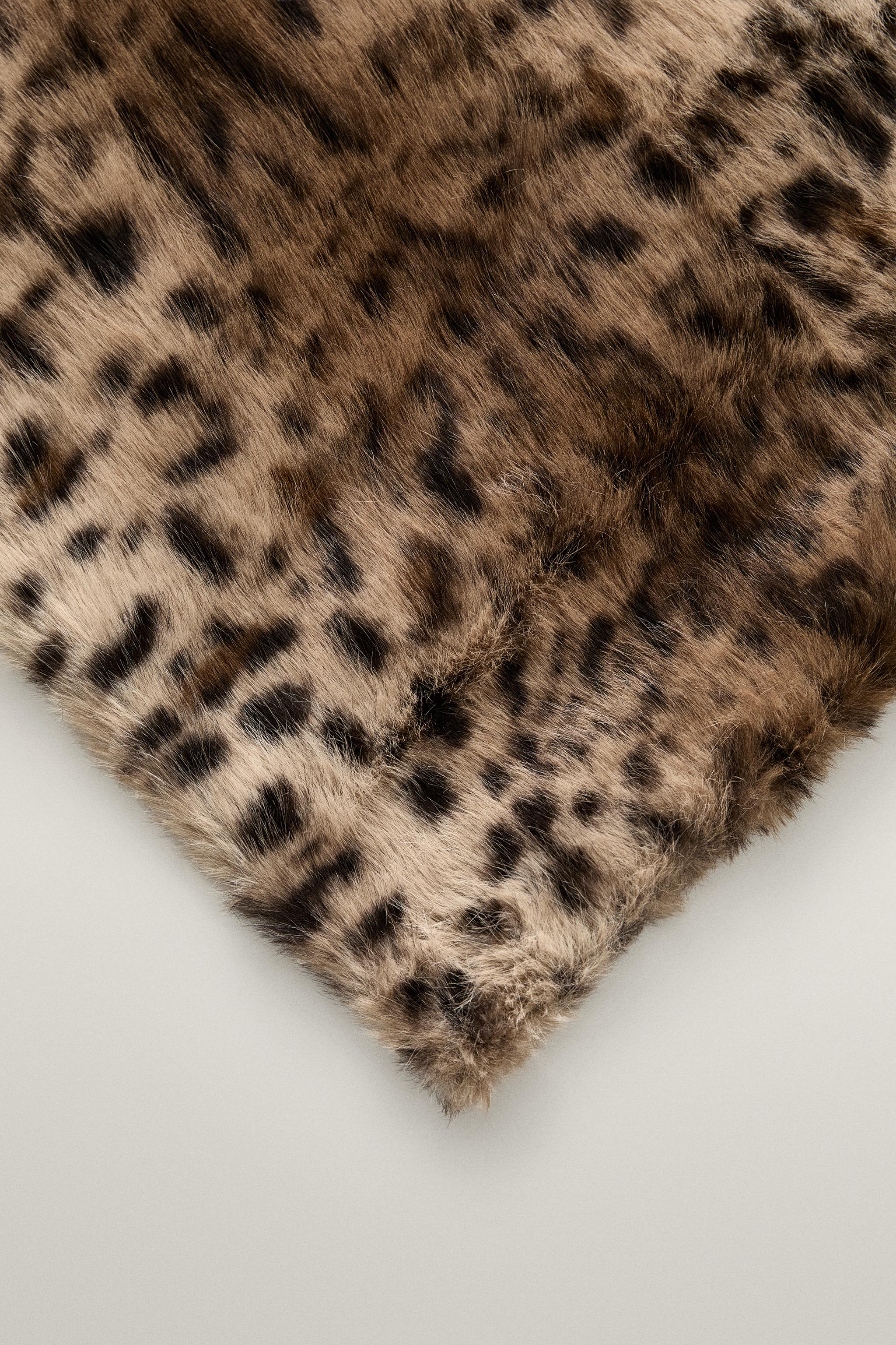 COUVERTURE FOURRURE IMPRIMÉ ANIMAL
