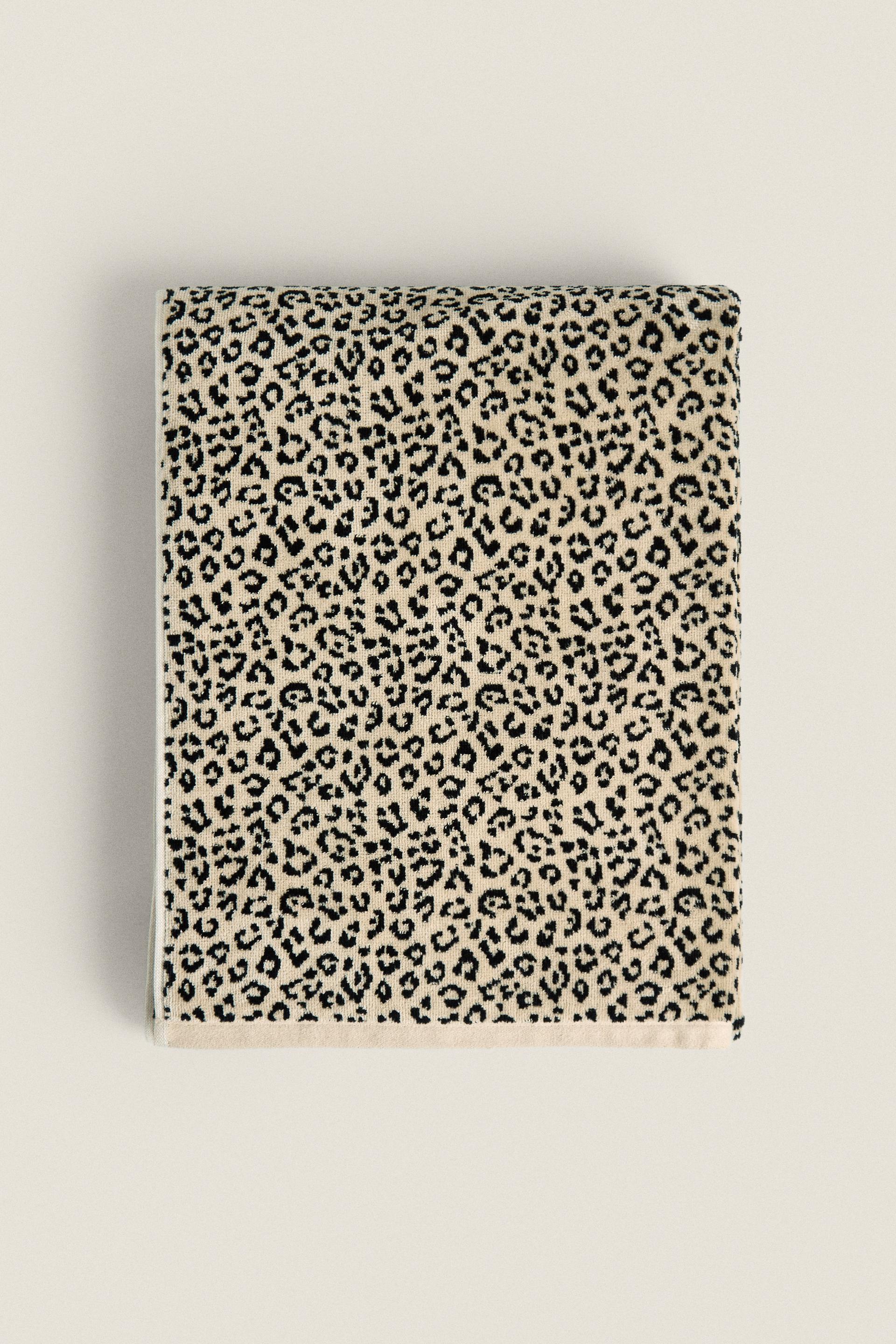 VELOUR LEOPARD PRINT TOWEL  Zara Home United States of America