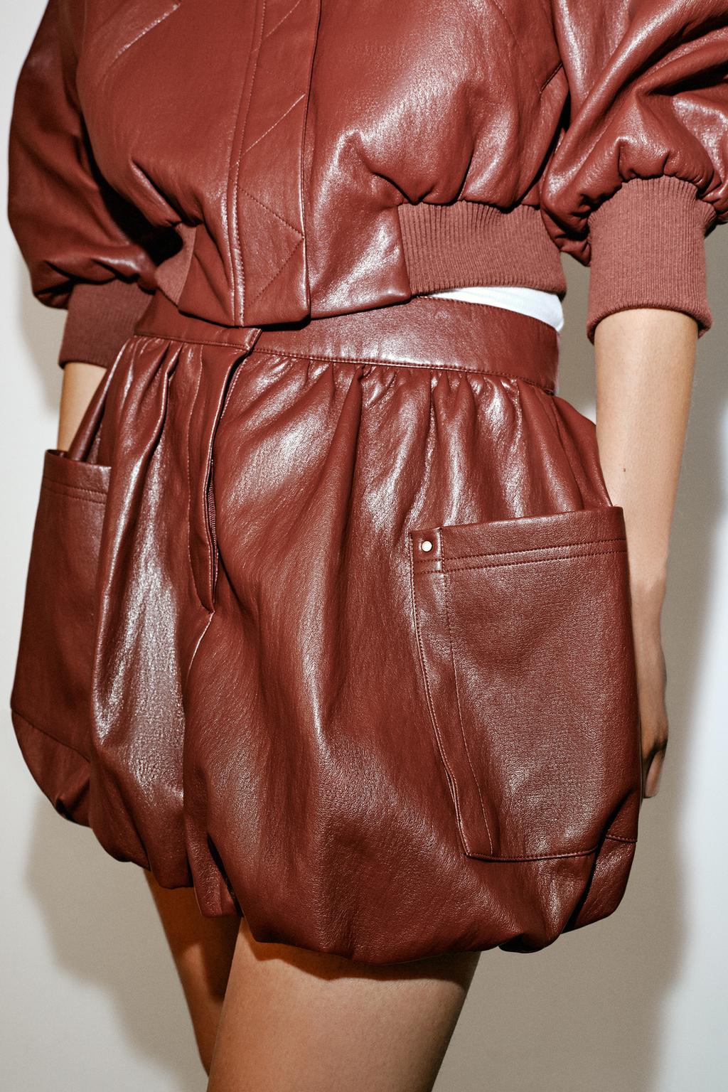 FAUX LEATHER BALLOON MINI SKIRT - image 2