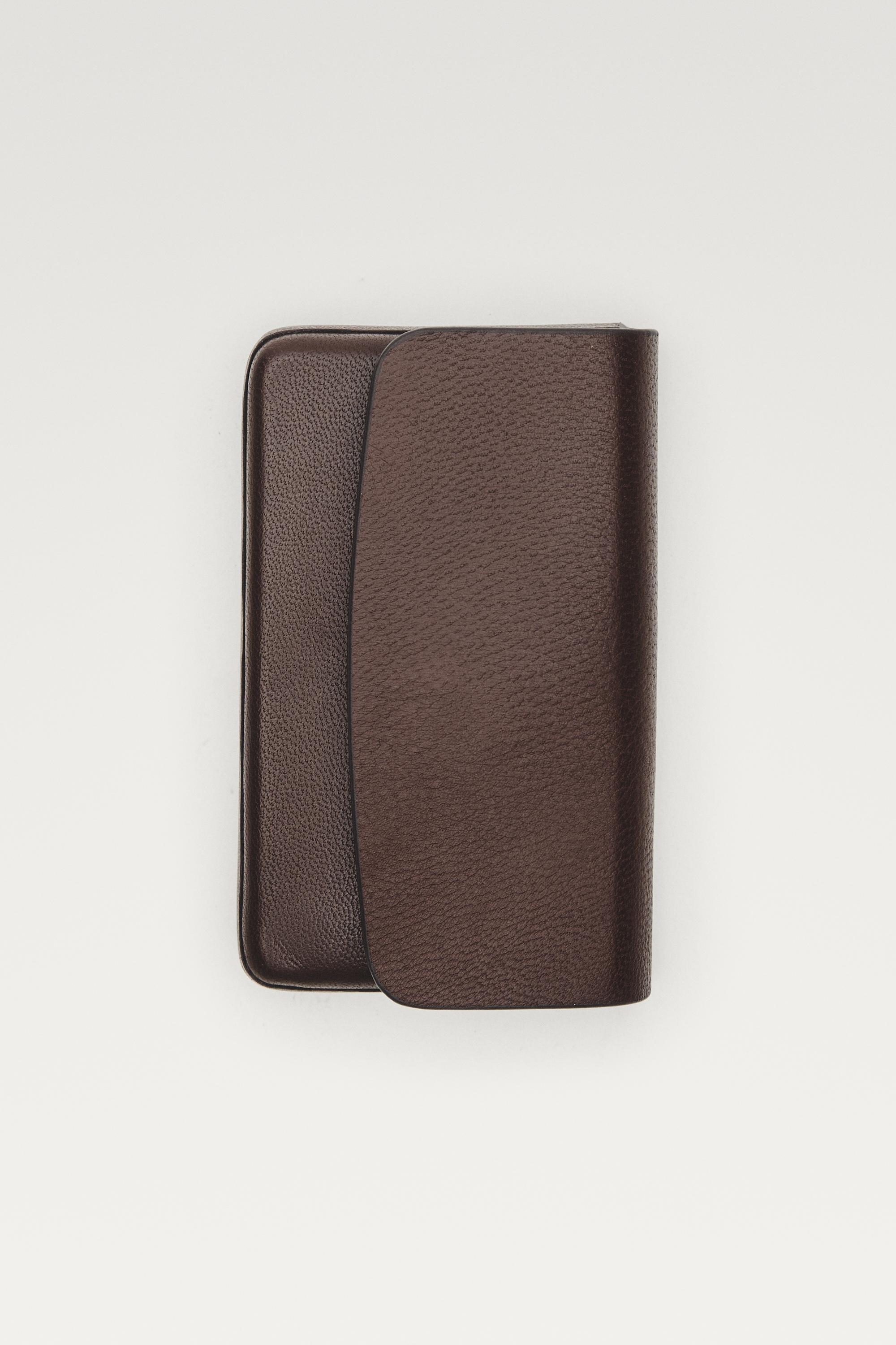 Crocodile-textured leather card holder — Leather