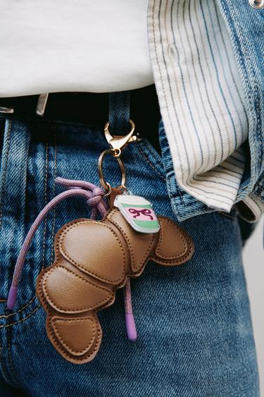Zara CROISSANT AND MATCHA TEA KEYCHAIN - Brown