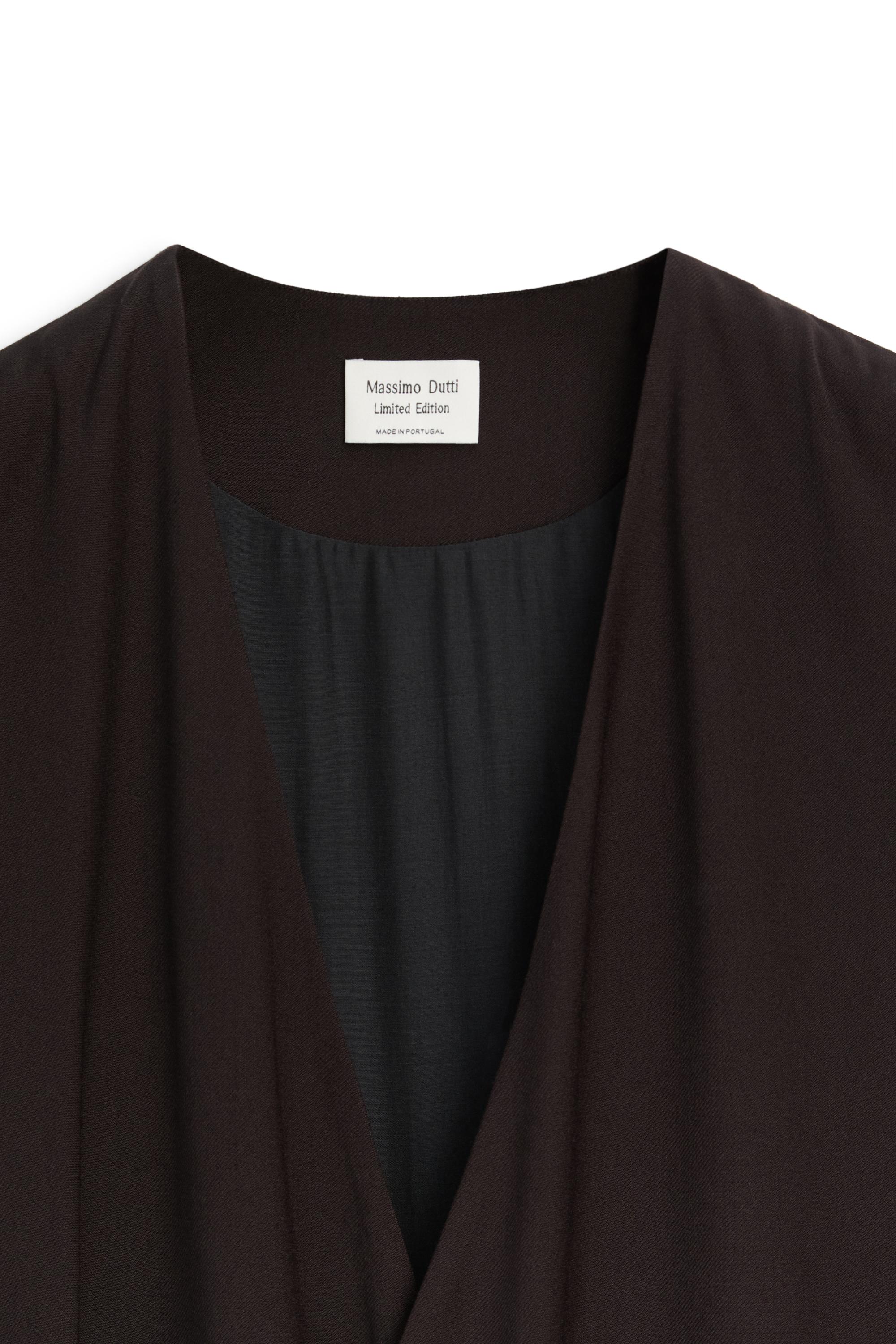 V-neck midi dress - LIMITED EDITION