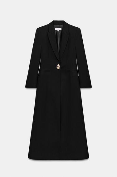 بليزر طويل بأكتاف وأزرار ذهبية - أسود الخاص بـ Zara