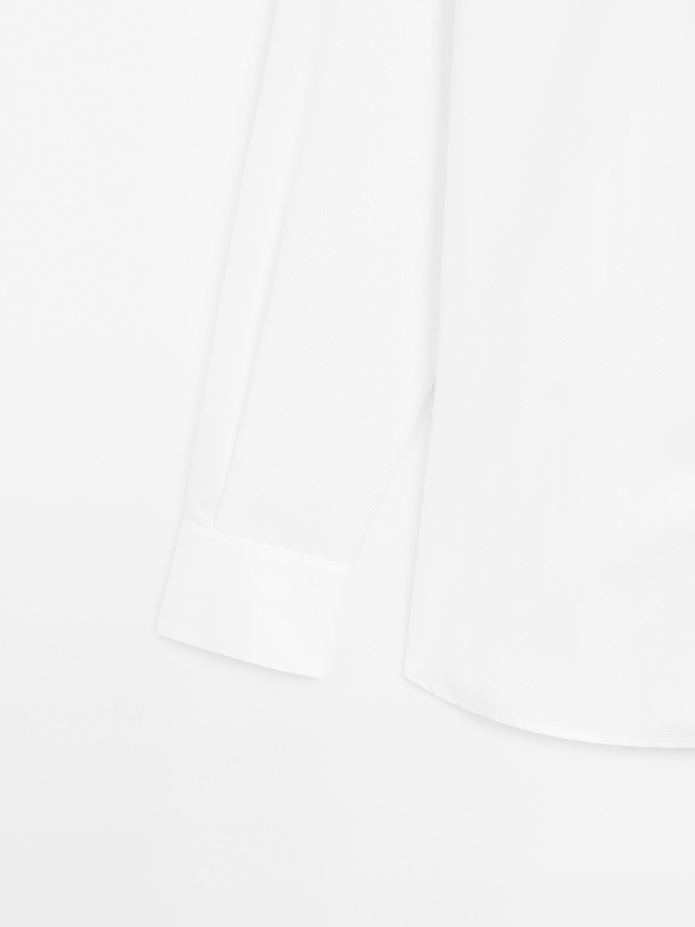 Slim fit 100% cotton shirt