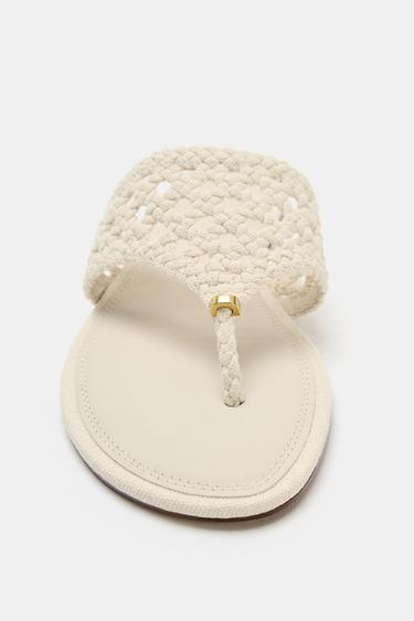 SANDALES PLATES TRESSÉES - Blanc écru de Zara - Image 3