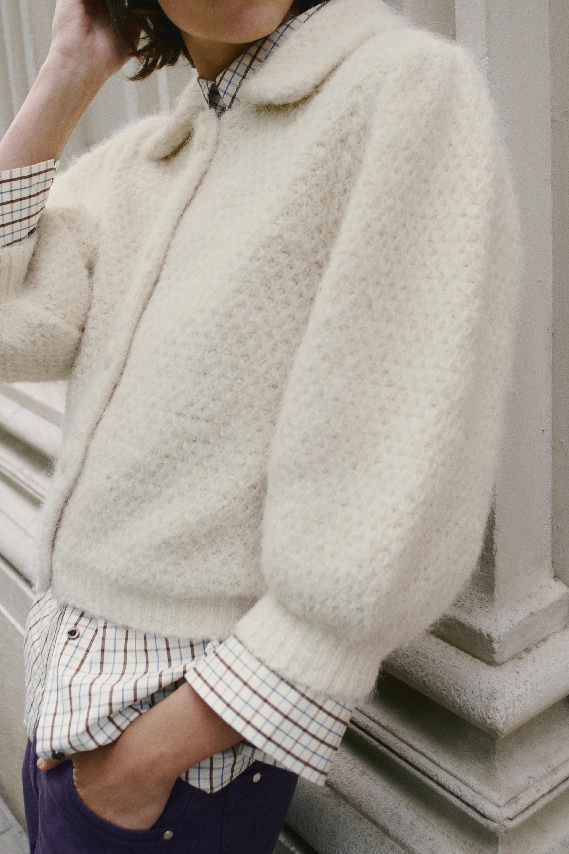 PUFF SLEEVE CARDIGAN thumbnail 4