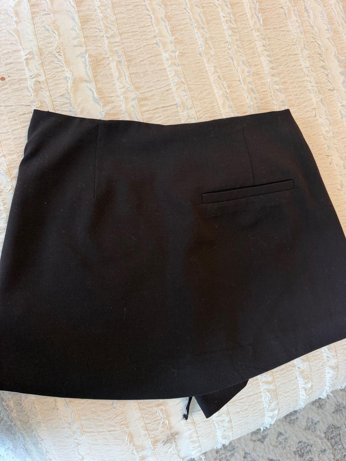 BELTED SKORT - Image 2