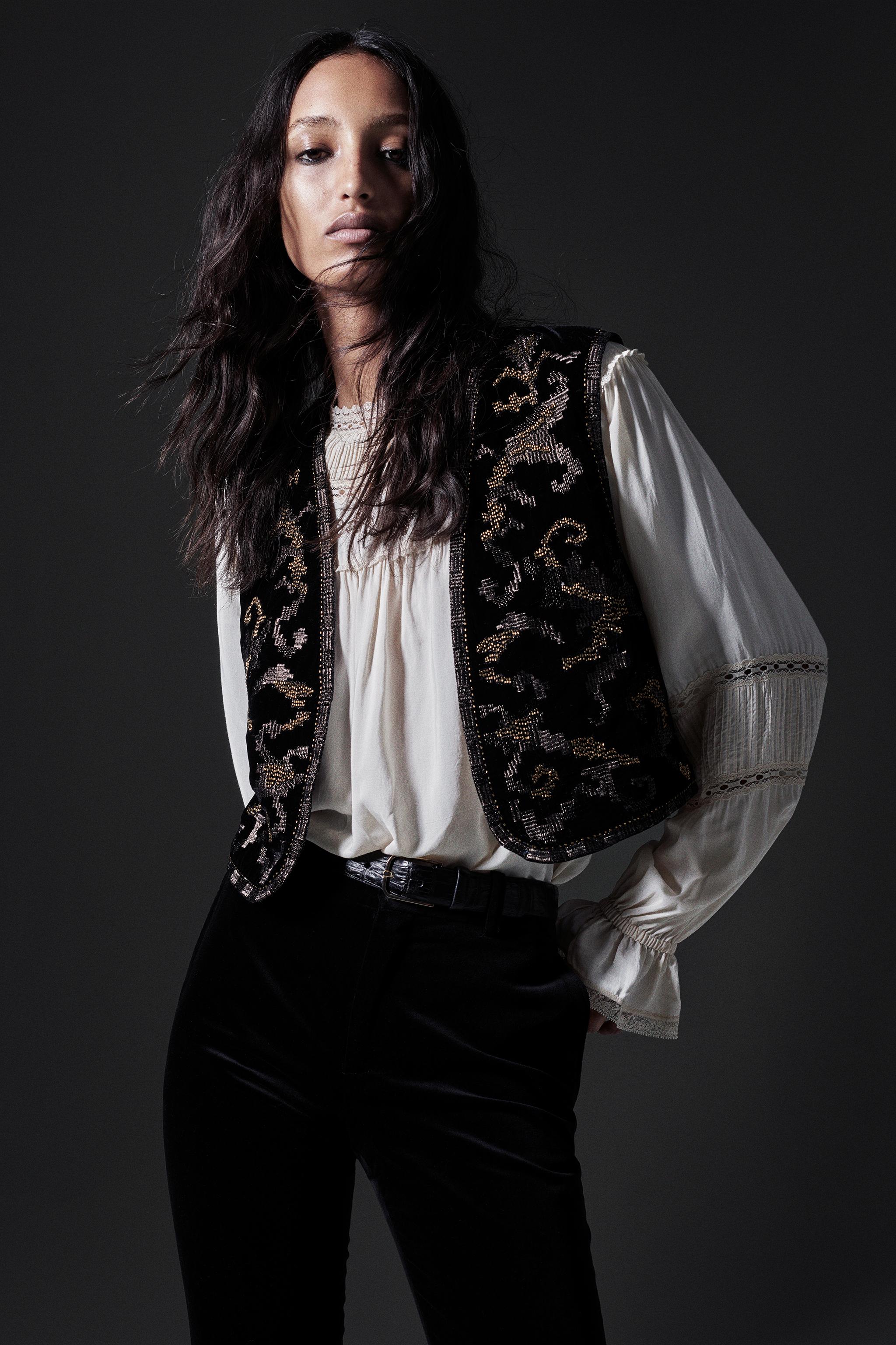 CHALECO TERCIOPELO BORDADOS ZW COLLECTION Negro ZARA Chile