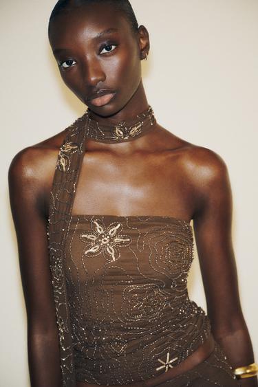 TOP FOULARD ABALORIOS - Chocolate de Zara