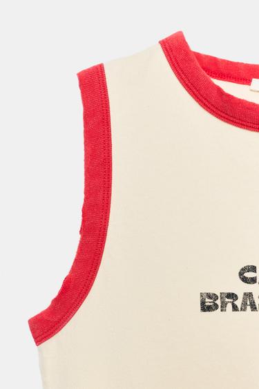 T-SHIRT MIT KONTRASTIERENDEN EINSÄTZEN UND SCHRIFTZUG - Cremefarben von Zara