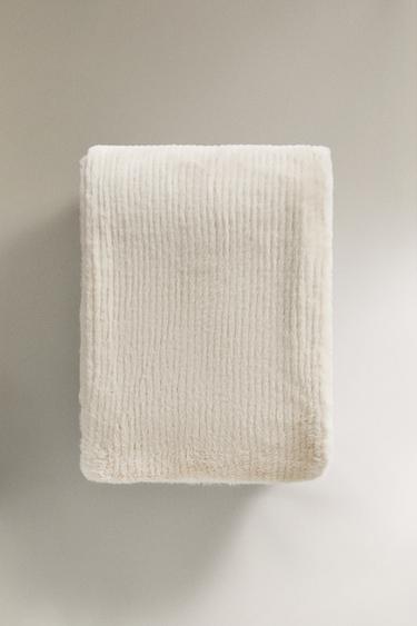 MANTA PELO - Beige claro de Zara