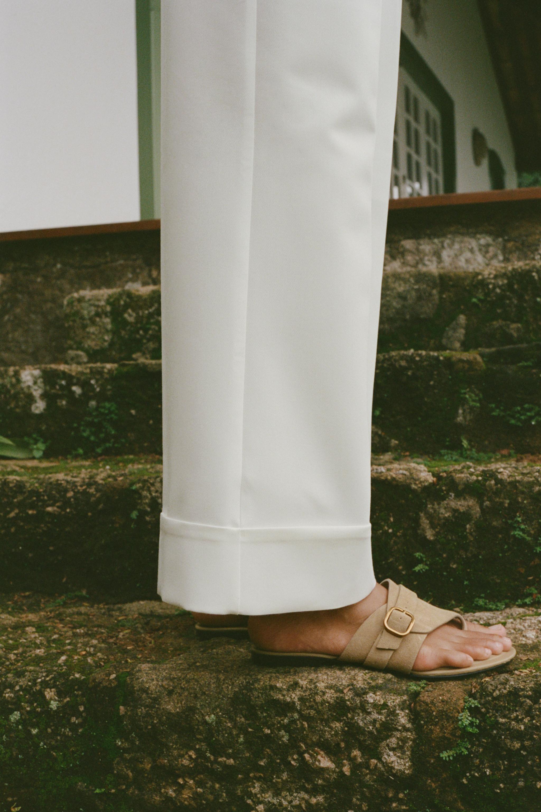 フラットサンダル - レディース | ZARA 日本 フラットサンダル - レディース | ZARA 日本