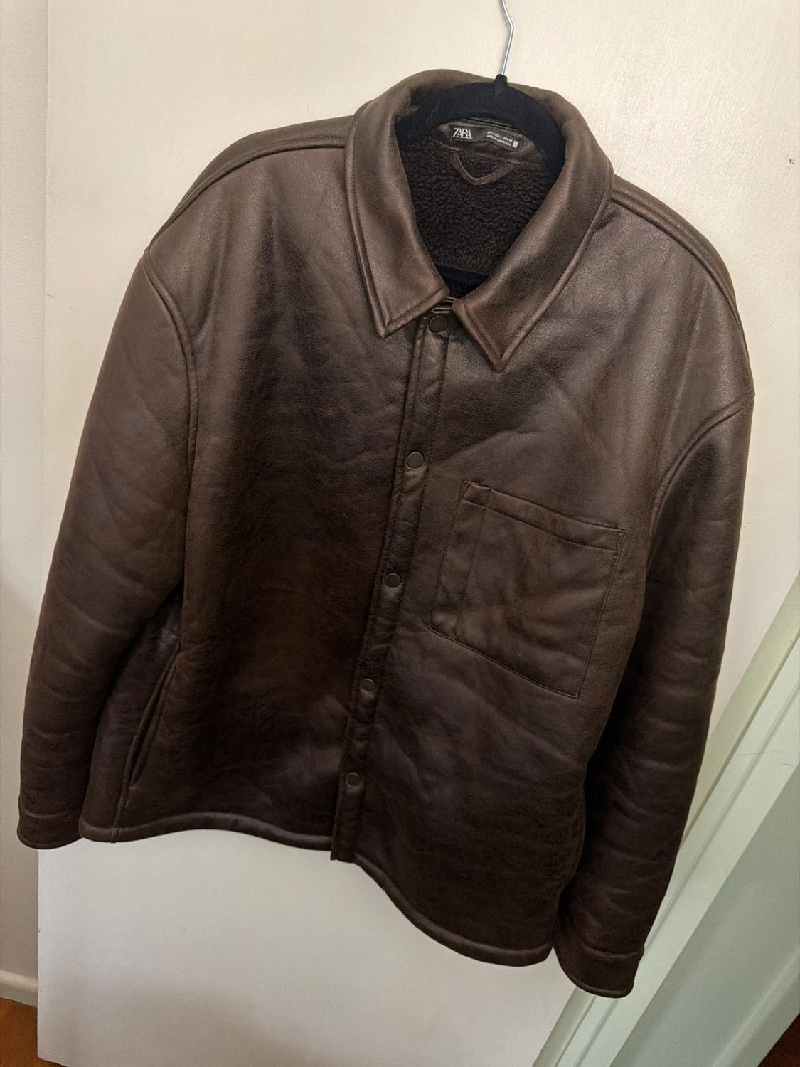 LEATHER JACKET WARM AND RELAXED FIT - Image 4