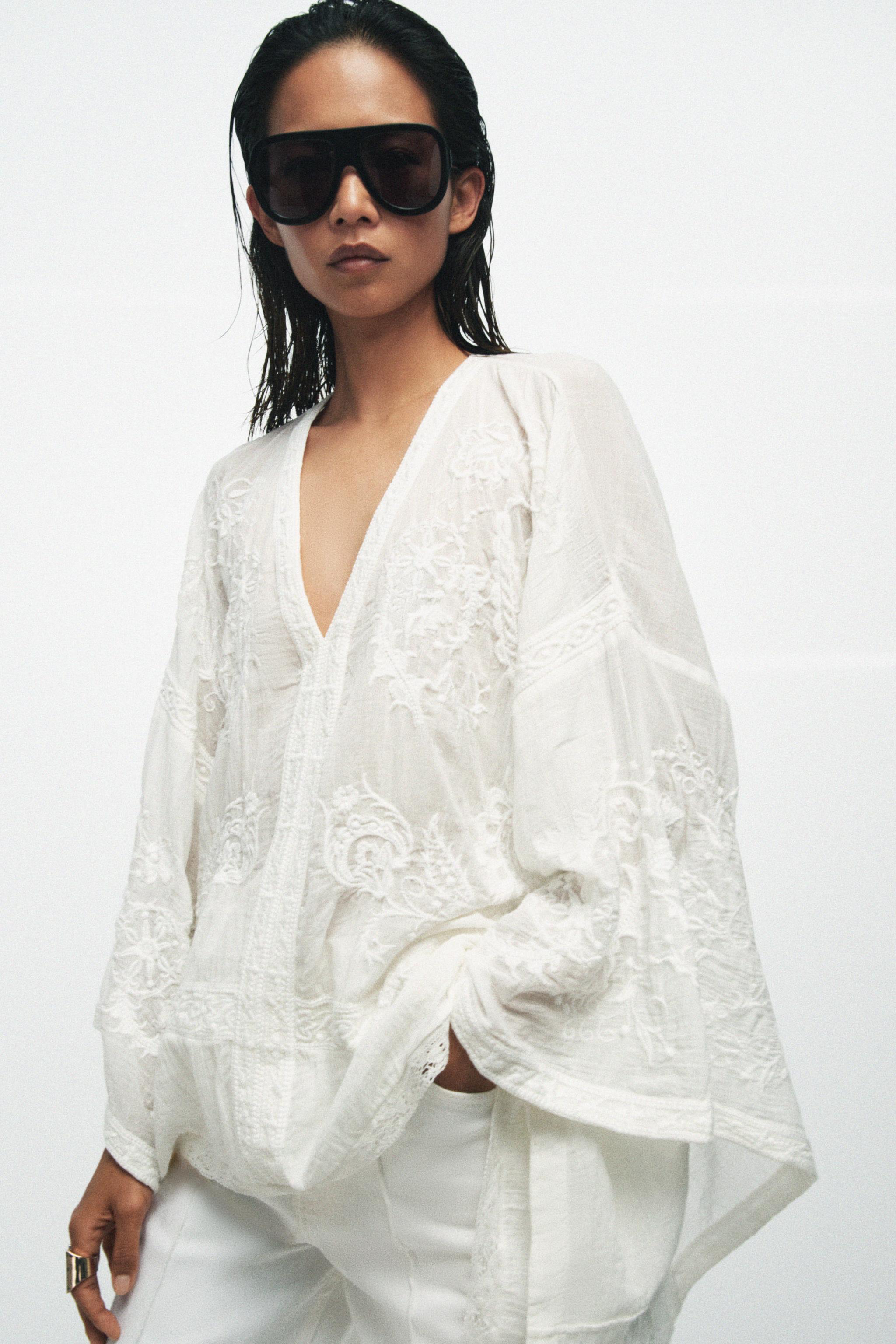 ZW COLLECTION EMBROIDERED CAPE BLOUSE