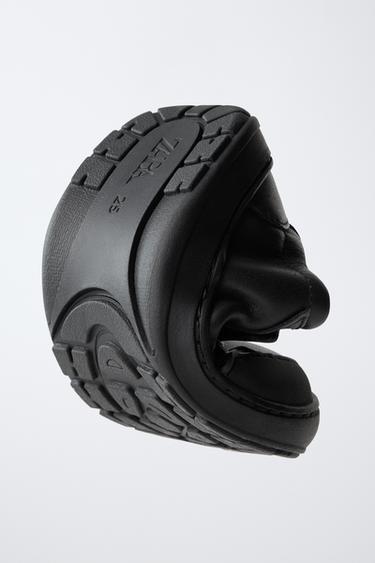 BASKET BAREFOOT EN CUIR - Noir de Zara - Image 2