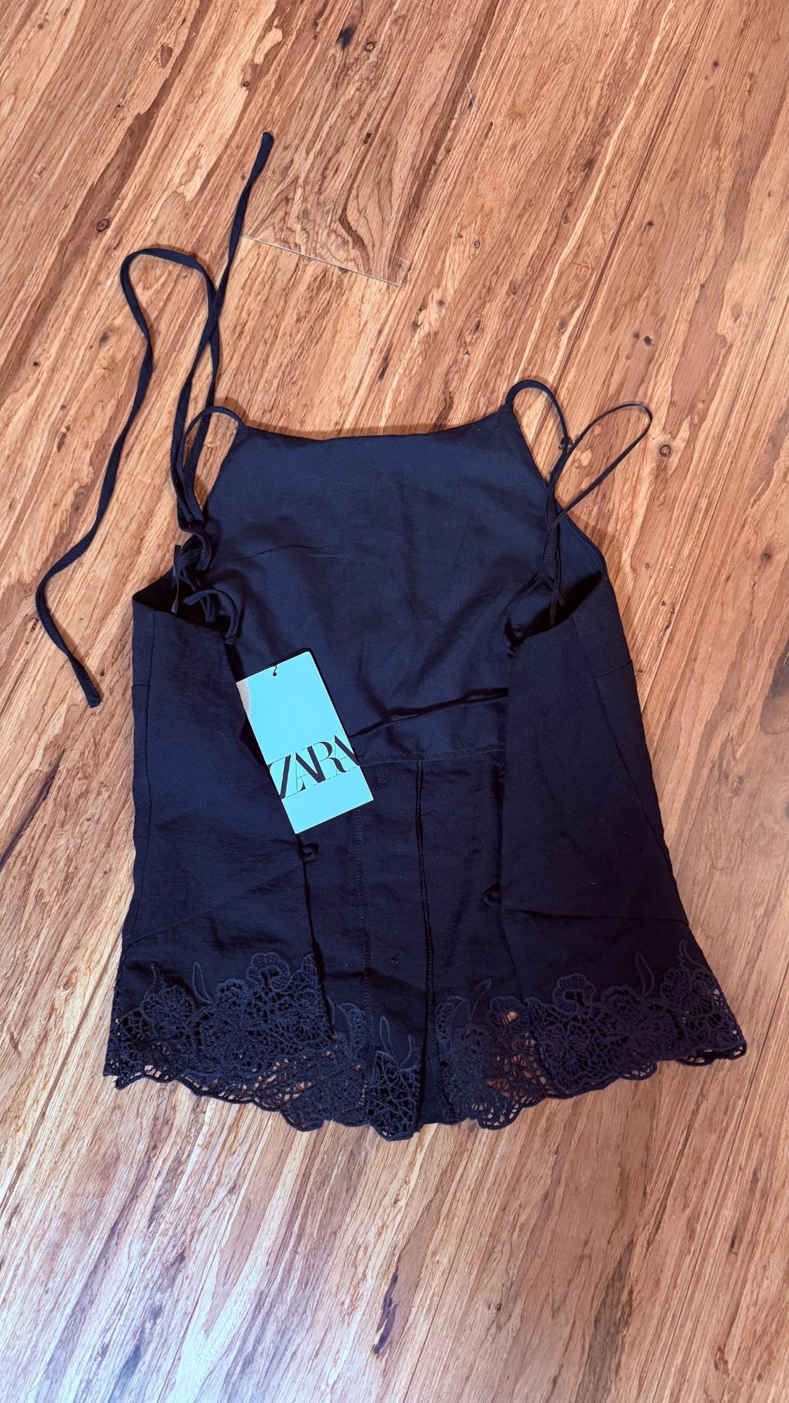 EMBROIDERED OPEN BACK TOP - Image 2
