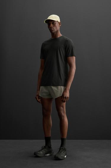 CAMISETA ESTRUCTURA ENTRENAMIENTO - Negro de Zara - Imagen 0