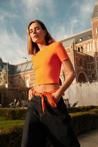 CROPPED T-SHIRT MET KORTE MOUWEN - Oranje van Zara