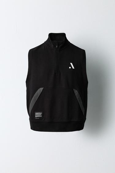 SPORTY CONTRAST GILET - Black by Zara
