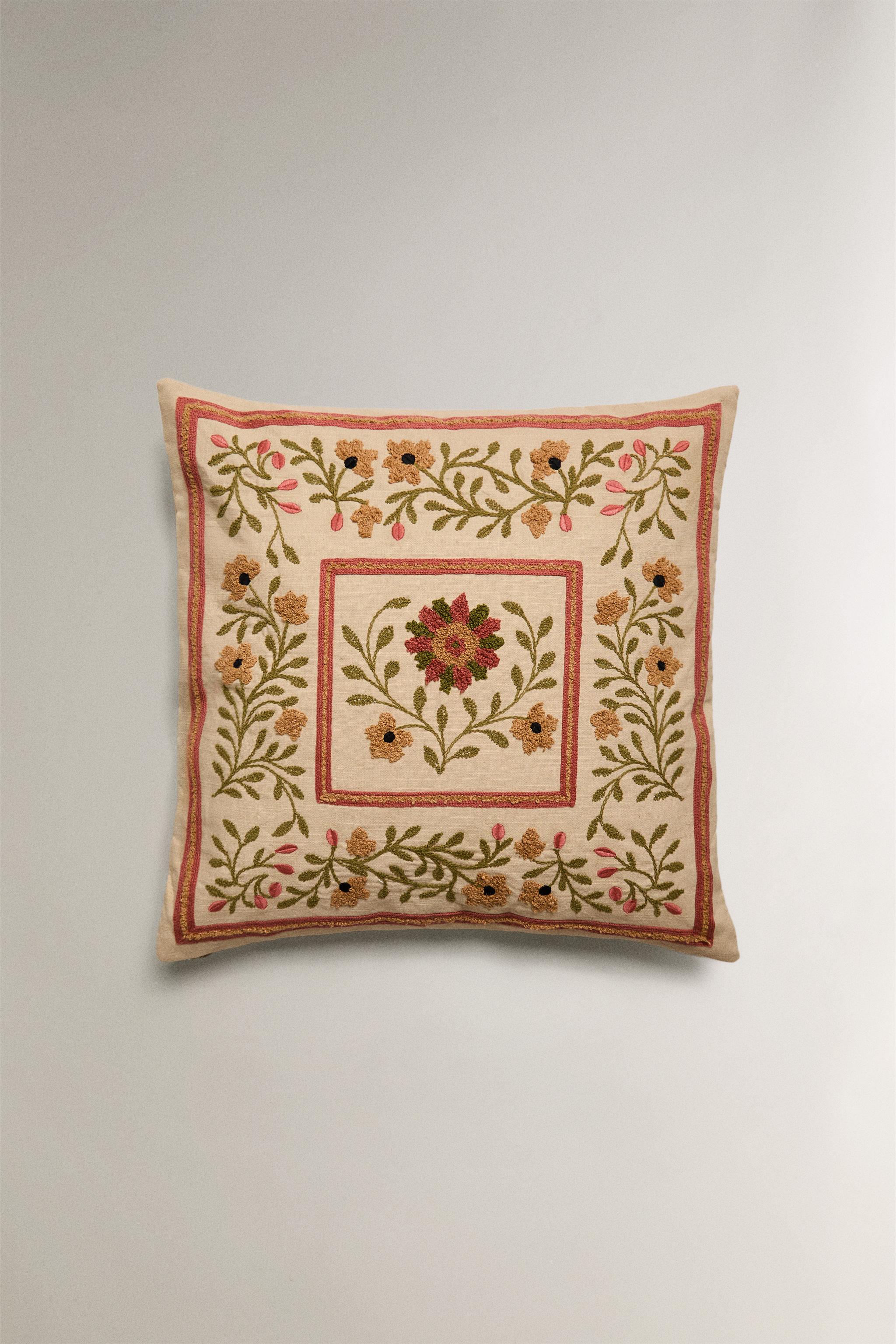 HOUSSE DE COUSSIN TUFTING FLEURS
