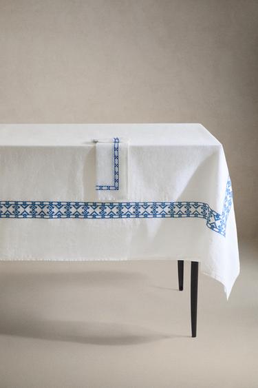 NAPPE LIN BRODERIE GÉOMÉTRIQUE - Blanc de Zara - Image 0