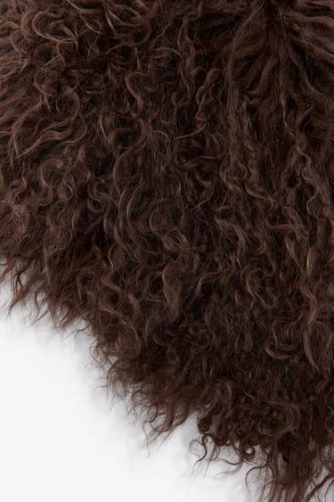 COL EN CUIR AVEC EFFET FOURRURE - Marron de Zara - Image 4
