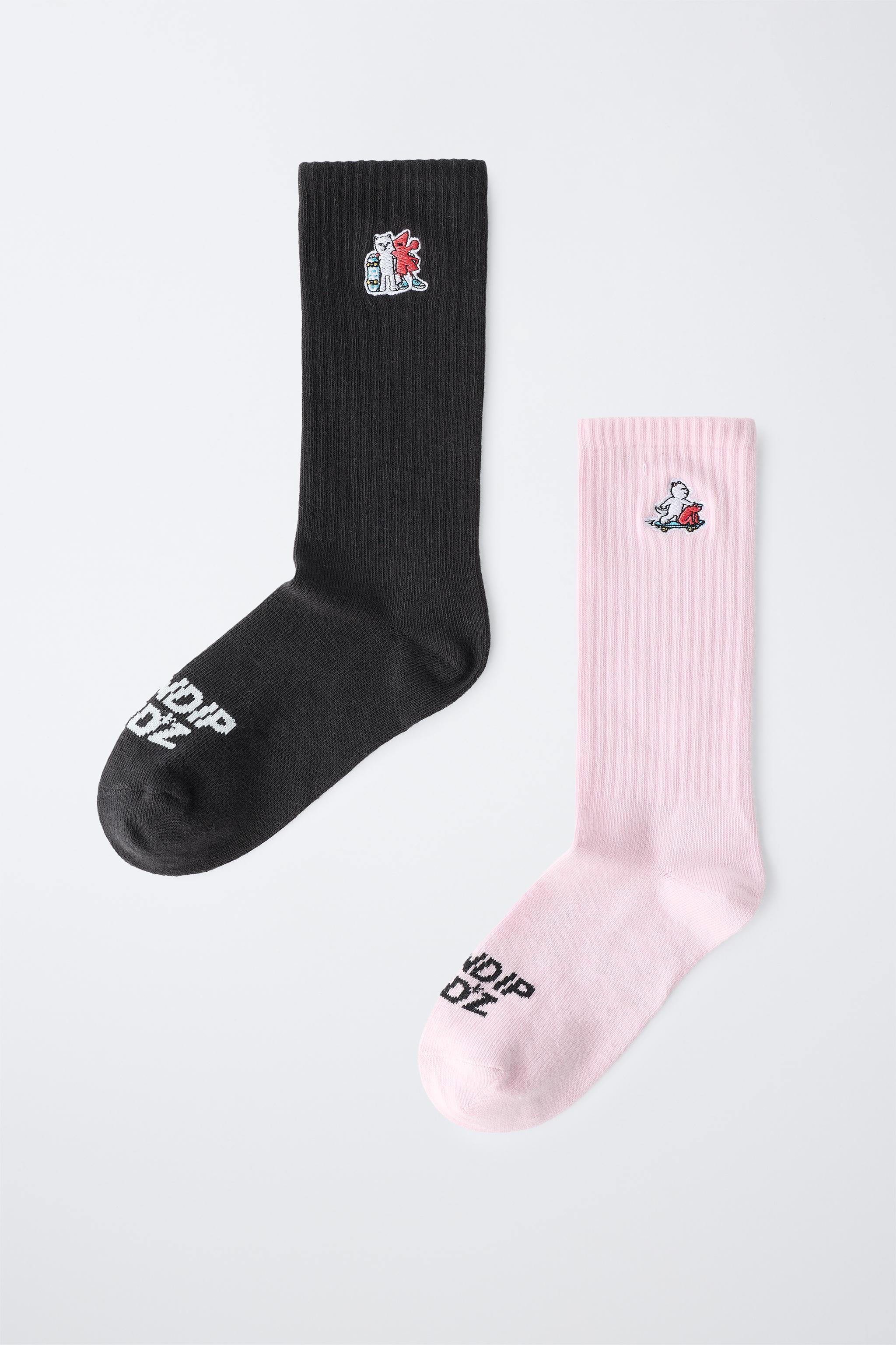 LOT DE DEUX PAIRES CHAUSSETTES MI-HAUTES BRODÉES RIPNDIP © X ZARA KIDS