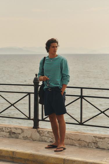 REGULAR FIT PLEATED BERMUDA SHORTS - Navy blue by Zara