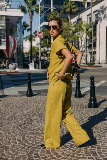 PANTALÓN RECTO CON LINO - Mostaza de Zara