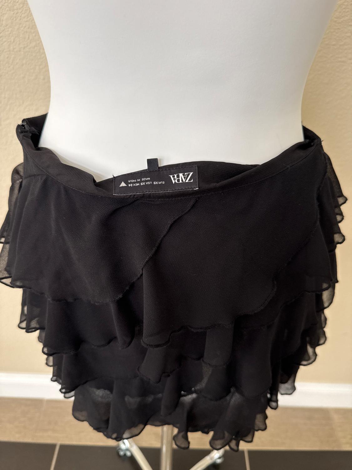 RUFFLED MINI SKIRT - Image 3